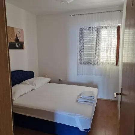 Roing S Apartment