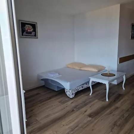 Roing S Apartment *