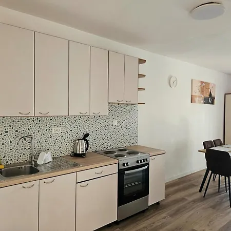 Roing S Apartment