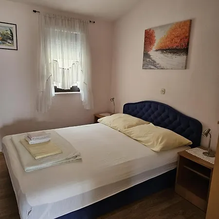 Roing S Apartment