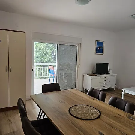 Apartment Roing S Stanici