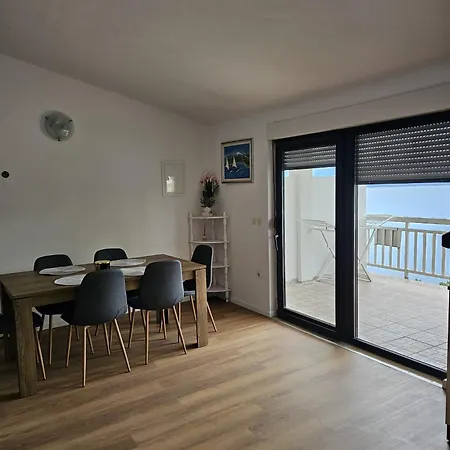 Apartament Roing S *